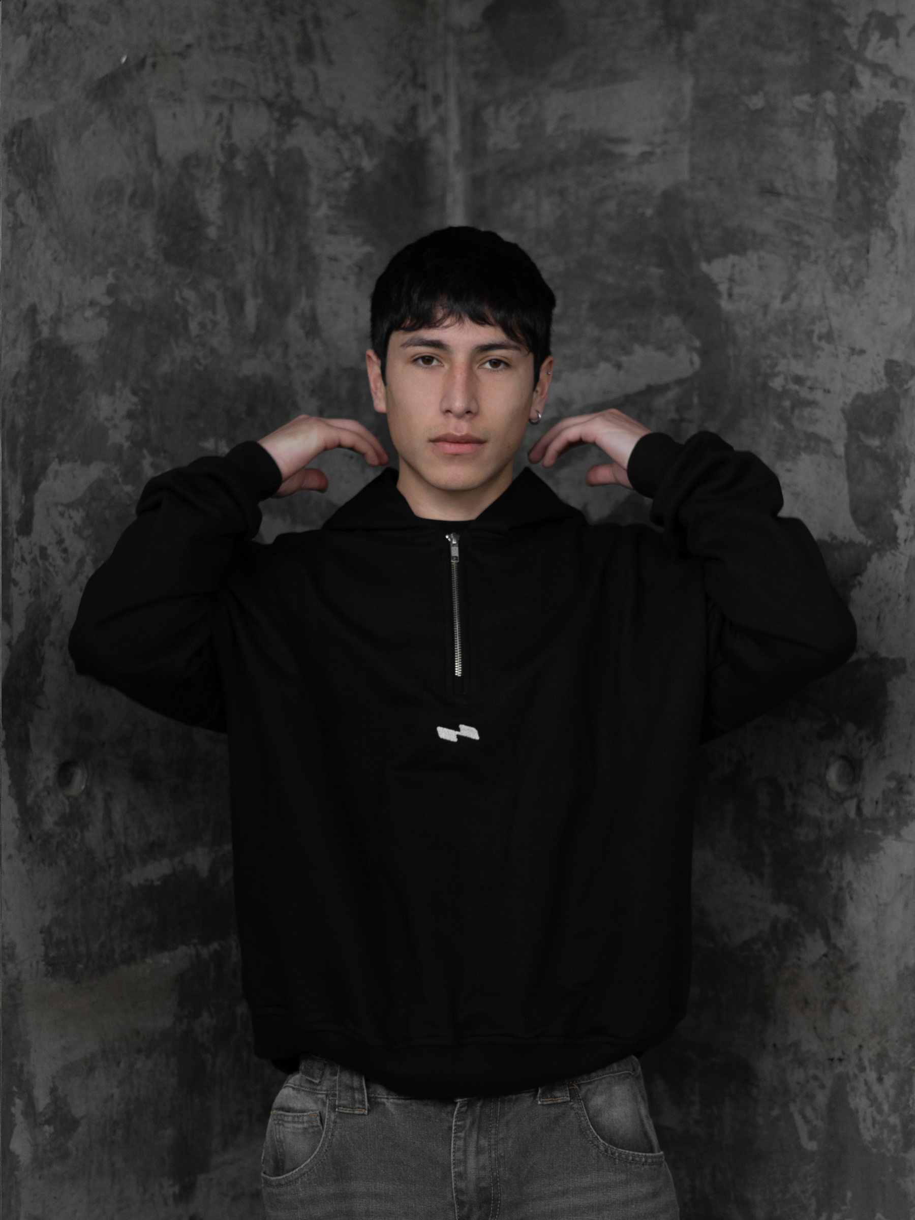 Hoodie Medio Zip Boxy Fit V.02