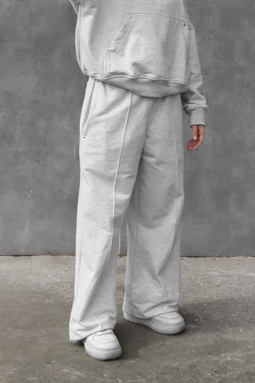 Sweatpants relaxed and essential